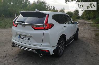 Внедорожник / Кроссовер Honda CR-V 2017 в Хмельницком