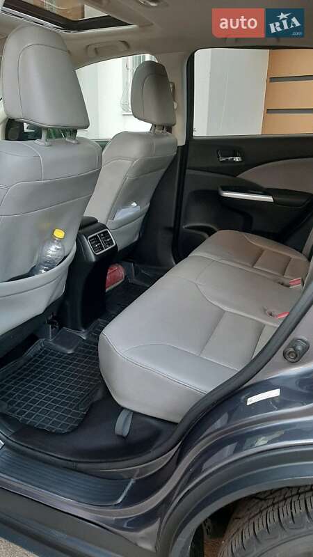 Внедорожник / Кроссовер Honda CR-V 2015 в Полтаве