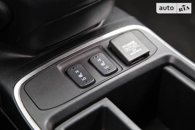 Внедорожник / Кроссовер Honda CR-V 2015 в Харькове