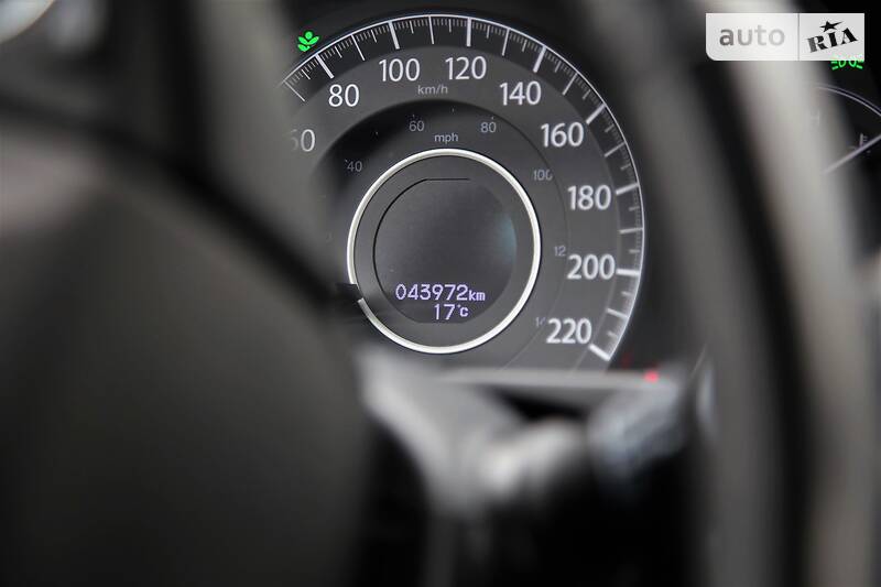 Внедорожник / Кроссовер Honda CR-V 2015 в Харькове