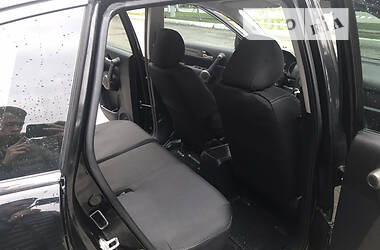 Позашляховик / Кросовер Honda CR-V 2010 в 