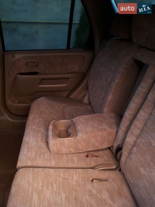 Внедорожник / Кроссовер Honda CR-V 2003 в Хусте