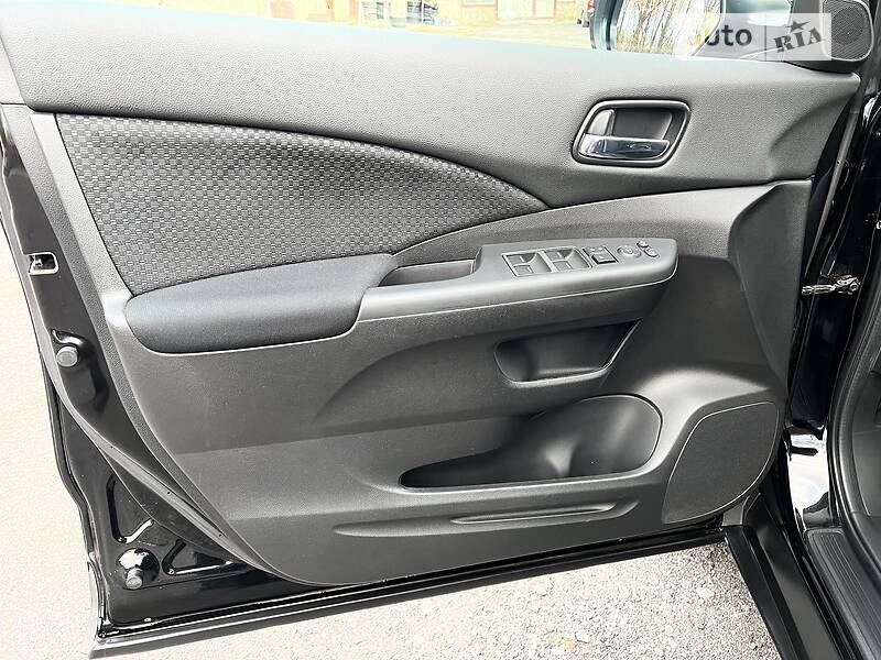 Внедорожник / Кроссовер Honda CR-V 2015 в Гнивани