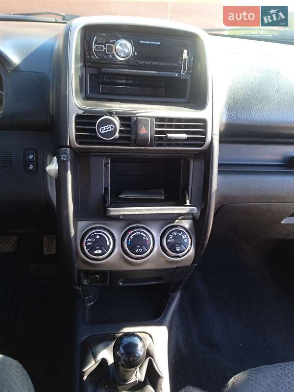 Внедорожник / Кроссовер Honda CR-V 2004 в Лановцах