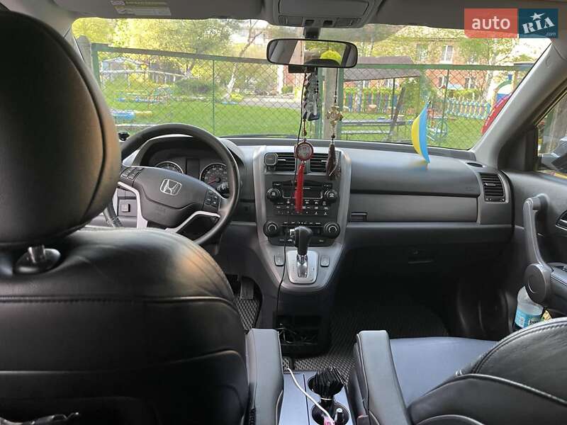 Внедорожник / Кроссовер Honda CR-V 2008 в Черновцах