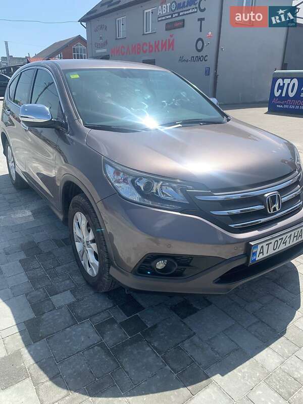 Внедорожник / Кроссовер Honda CR-V 2014 в Калуше
