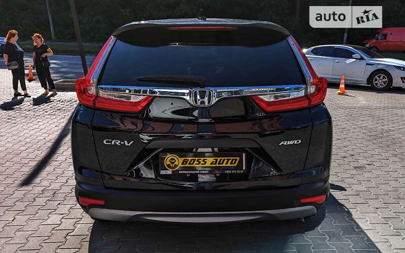 Внедорожник / Кроссовер Honda CR-V 2019 в Черновцах