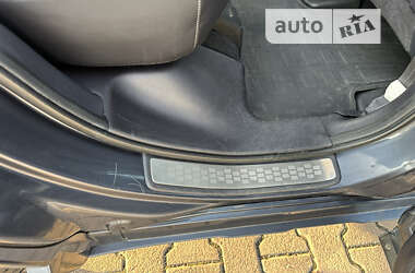 Внедорожник / Кроссовер Honda CR-V 2010 в 
