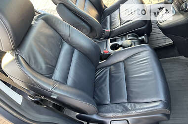Внедорожник / Кроссовер Honda CR-V 2010 в 