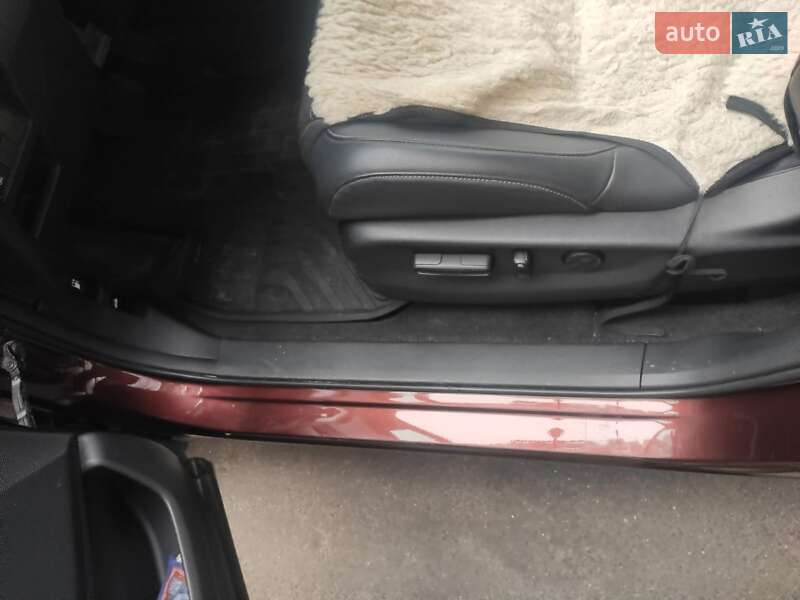 Внедорожник / Кроссовер Honda CR-V 2020 в Львове