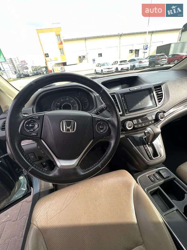 Внедорожник / Кроссовер Honda CR-V 2016 в Киеве