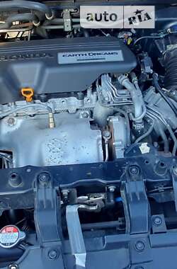 Внедорожник / Кроссовер Honda CR-V 2016 в Кривом Роге