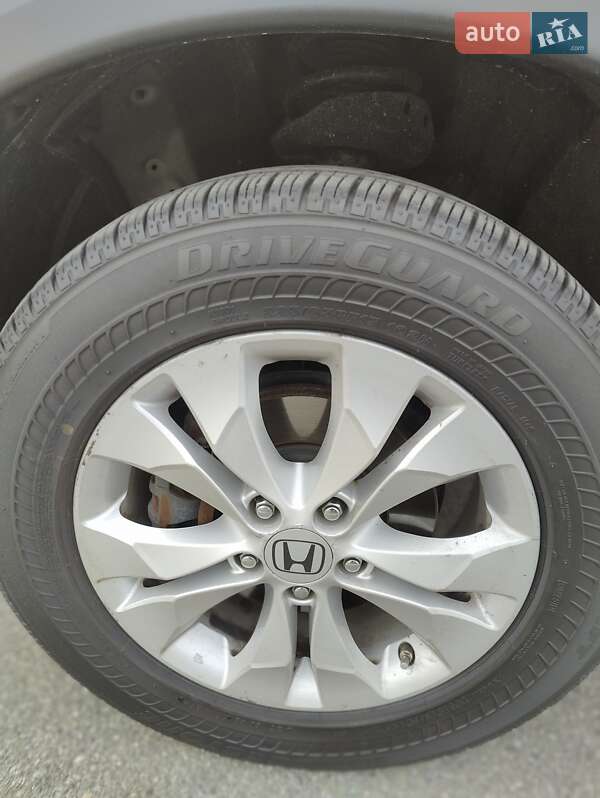 Внедорожник / Кроссовер Honda CR-V 2013 в Киеве