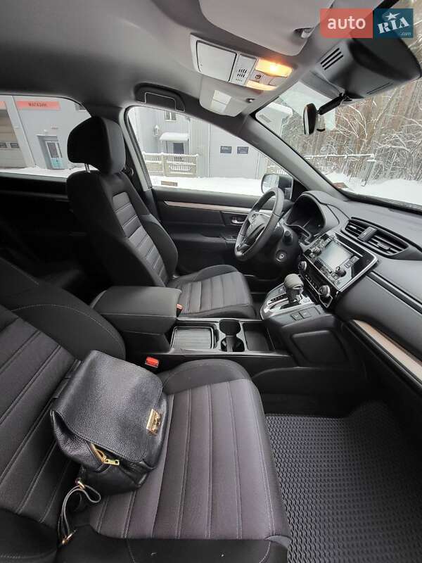 Внедорожник / Кроссовер Honda CR-V 2020 в Славутиче