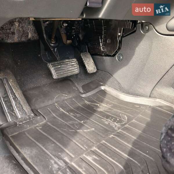 Позашляховик / Кросовер Honda CR-V 2013 в Тернополі