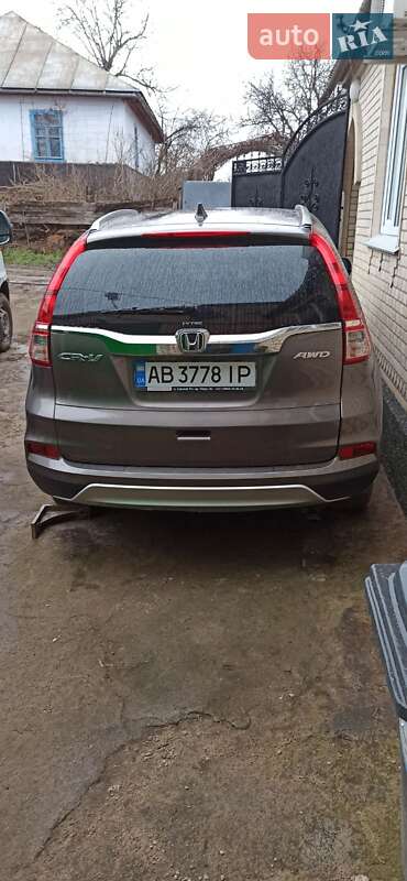 Внедорожник / Кроссовер Honda CR-V 2015 в Гайсине
