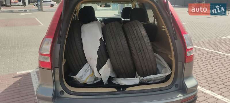 Внедорожник / Кроссовер Honda CR-V 2011 в Черкассах