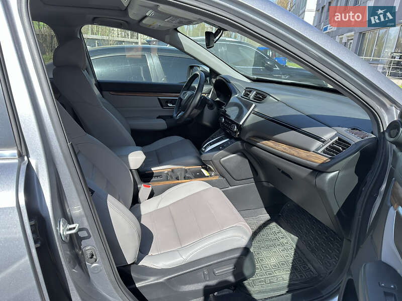 Позашляховик / Кросовер Honda CR-V 2020 в Києві