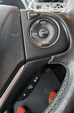 Позашляховик / Кросовер Honda CR-V 2013 в Звягелі