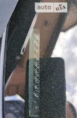 Позашляховик / Кросовер Honda CR-V 2011 в Чернівцях