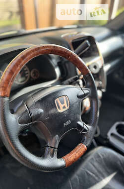 Внедорожник / Кроссовер Honda CR-V 2002 в Киеве