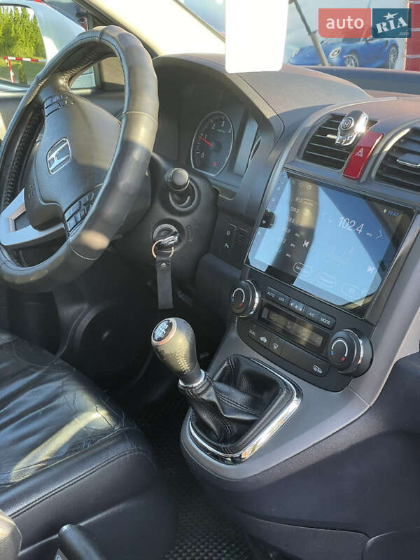 Позашляховик / Кросовер Honda CR-V 2008 в Чернівцях