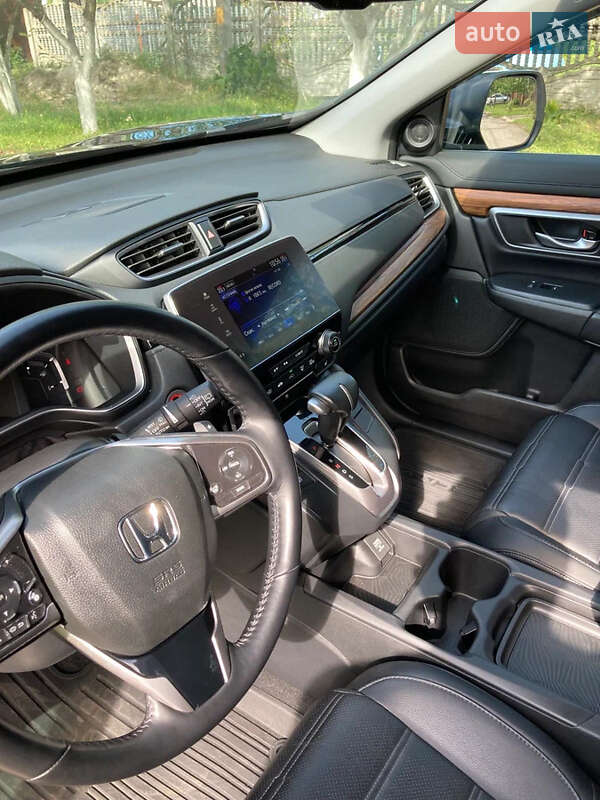 Позашляховик / Кросовер Honda CR-V 2017 в Києві