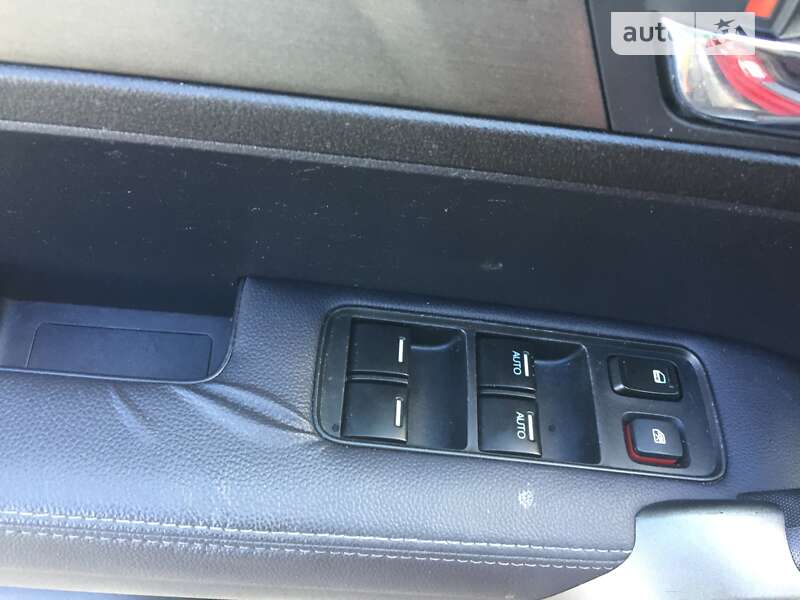 Внедорожник / Кроссовер Honda CR-V 2011 в Золочеве