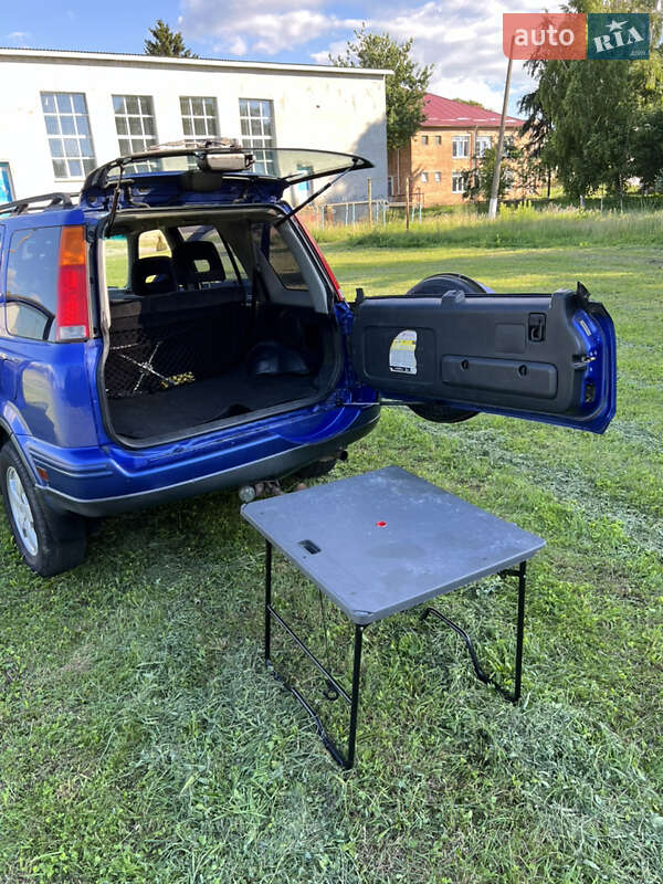 Внедорожник / Кроссовер Honda CR-V 2001 в Киеве