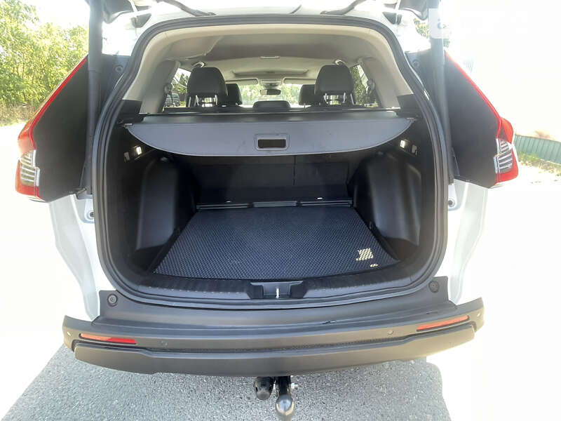 Внедорожник / Кроссовер Honda CR-V 2023 в Киеве