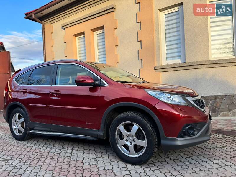 Внедорожник / Кроссовер Honda CR-V 2012 в Черновцах