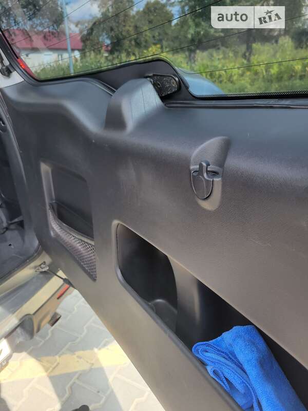 Позашляховик / Кросовер Honda CR-V 2005 в Збаражі фото 11 Позашляховик / Кросовер Honda CR-V 2005 в Збаражі