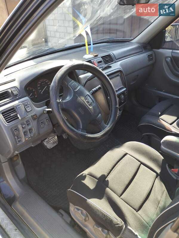 Внедорожник / Кроссовер Honda CR-V 1999 в Черкассах