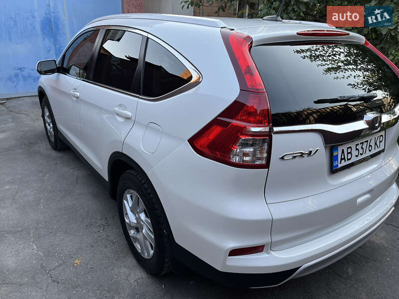 Позашляховик / Кросовер Honda CR-V 2016 в Вінниці