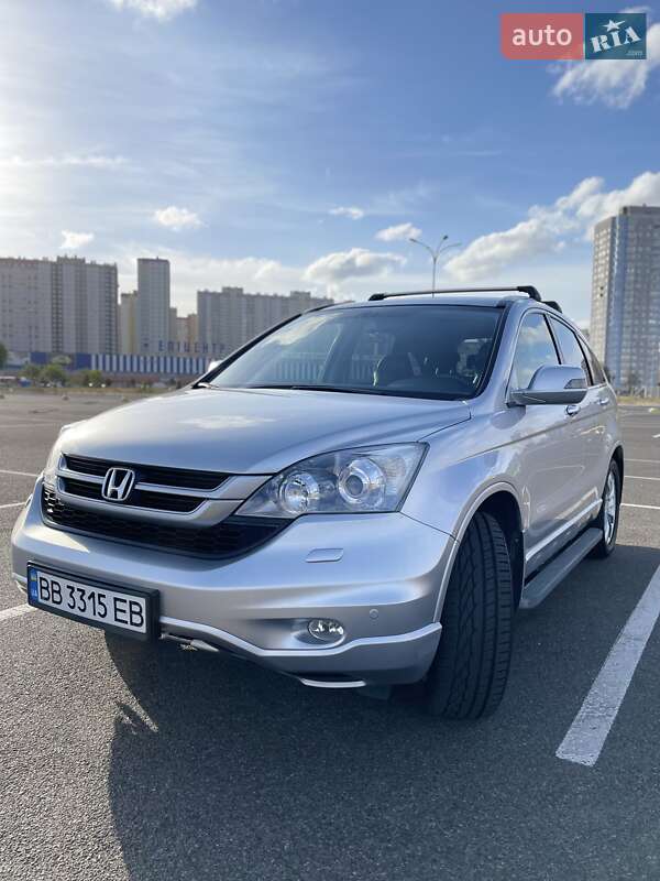 Внедорожник / Кроссовер Honda CR-V 2011 в Киеве