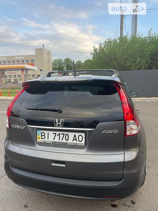 Внедорожник / Кроссовер Honda CR-V 2014 в Полтаве