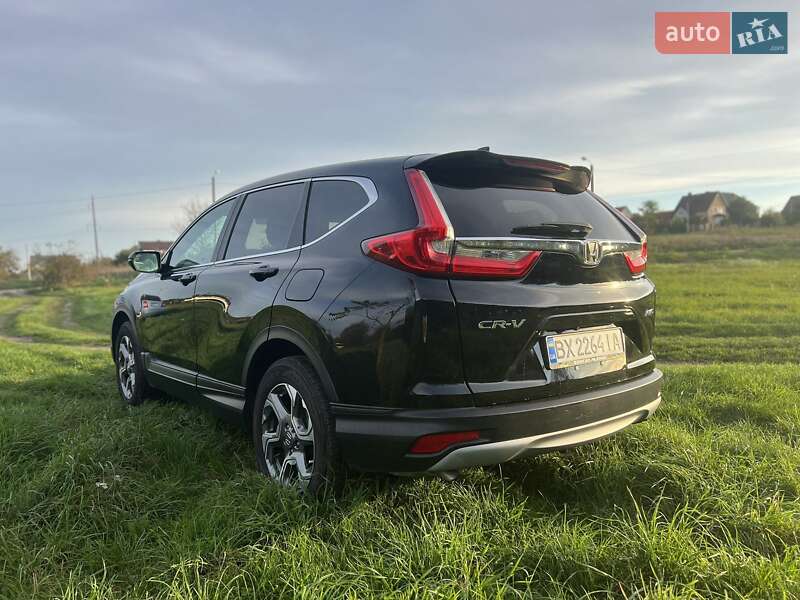 Внедорожник / Кроссовер Honda CR-V 2017 в Хмельницком