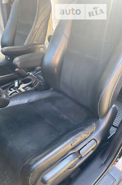 Внедорожник / Кроссовер Honda CR-V 2010 в 