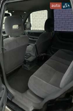 Внедорожник / Кроссовер Honda CR-V 1998 в 