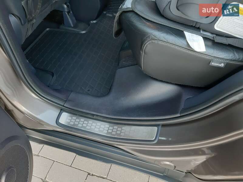Позашляховик / Кросовер Honda CR-V 2012 в Одесі