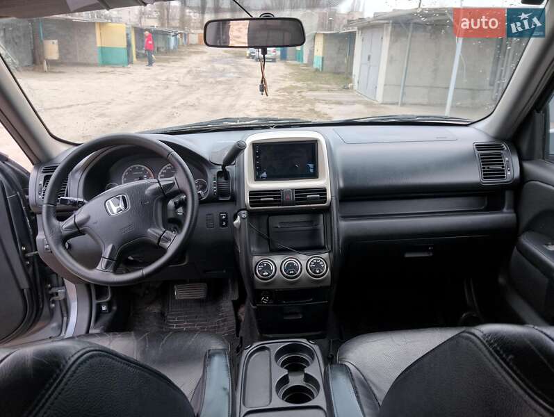 Внедорожник / Кроссовер Honda CR-V 2003 в Вараше