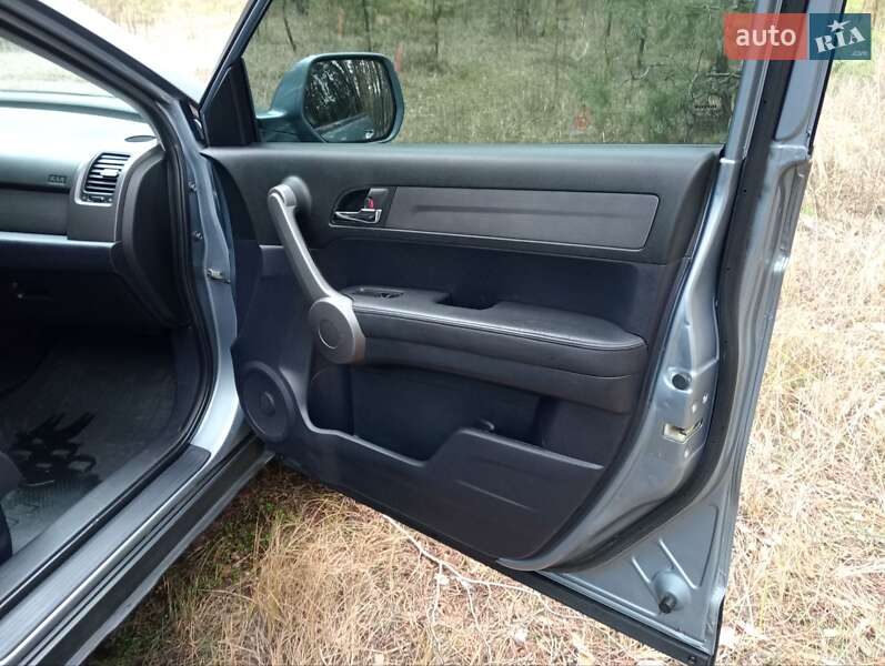 Внедорожник / Кроссовер Honda CR-V 2007 в Кременчуге
