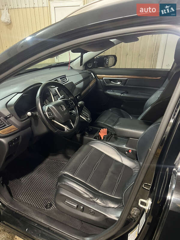 Внедорожник / Кроссовер Honda CR-V 2017 в Одессе