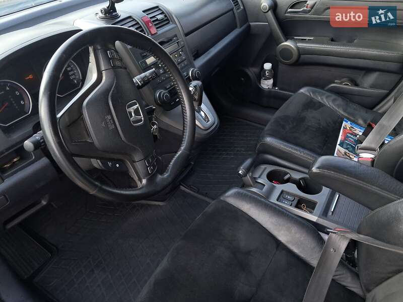 Внедорожник / Кроссовер Honda CR-V 2011 в Кельменцах