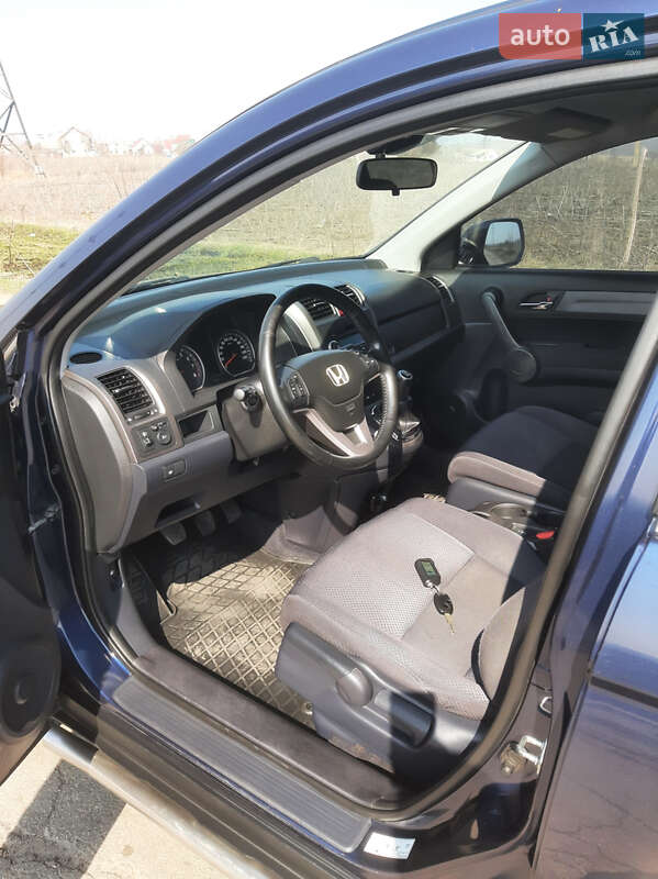 Внедорожник / Кроссовер Honda CR-V 2007 в Каменском