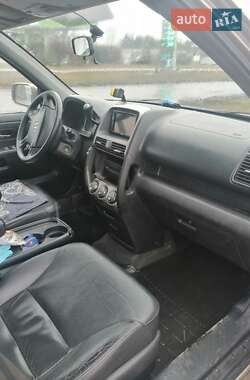 Внедорожник / Кроссовер Honda CR-V 2005 в 