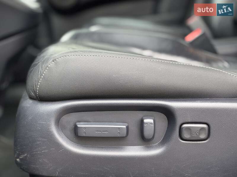 Позашляховик / Кросовер Honda CR-V 2011 в Дніпрі