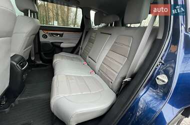Внедорожник / Кроссовер Honda CR-V 2018 в 