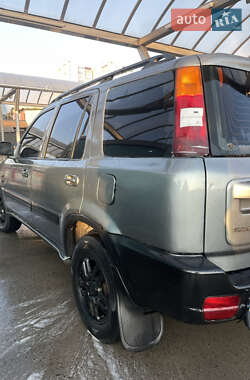 Позашляховик / Кросовер Honda CR-V 1998 в 