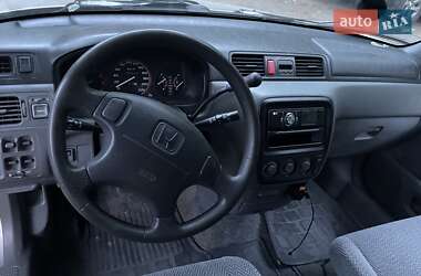 Позашляховик / Кросовер Honda CR-V 1997 в 